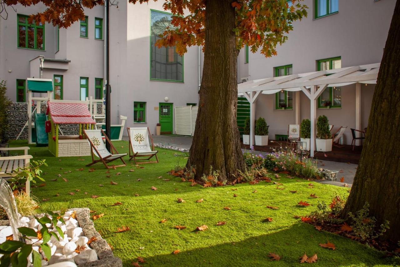 Hotel Pod Zelenym Dubem Bohumin Luaran gambar